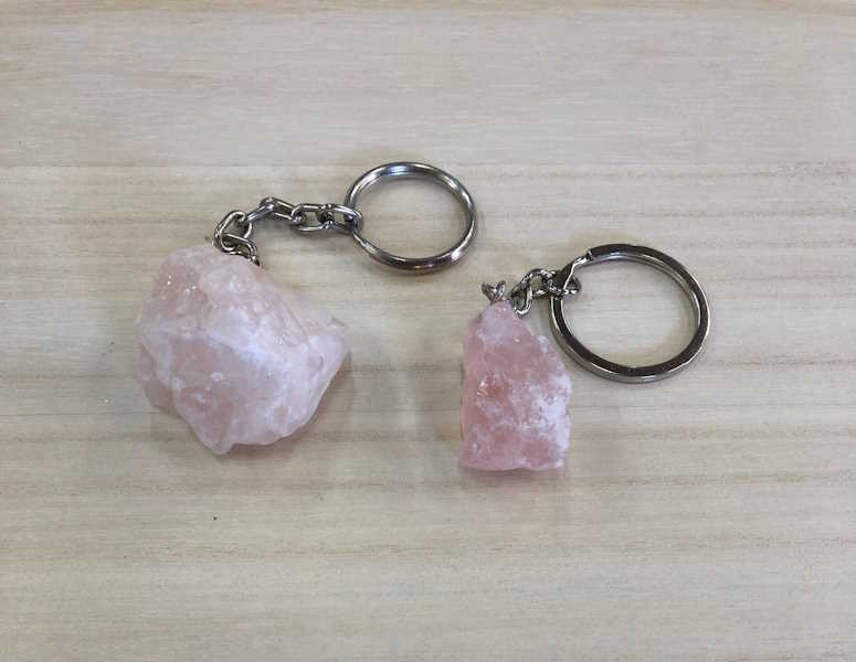 Llavero Cuarzo Rosa en bruto